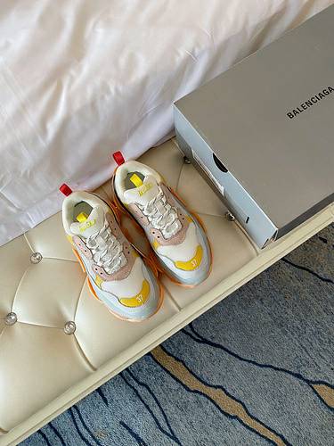 Picture of Balenciaga Shoes Women _SKUfw103189493fw